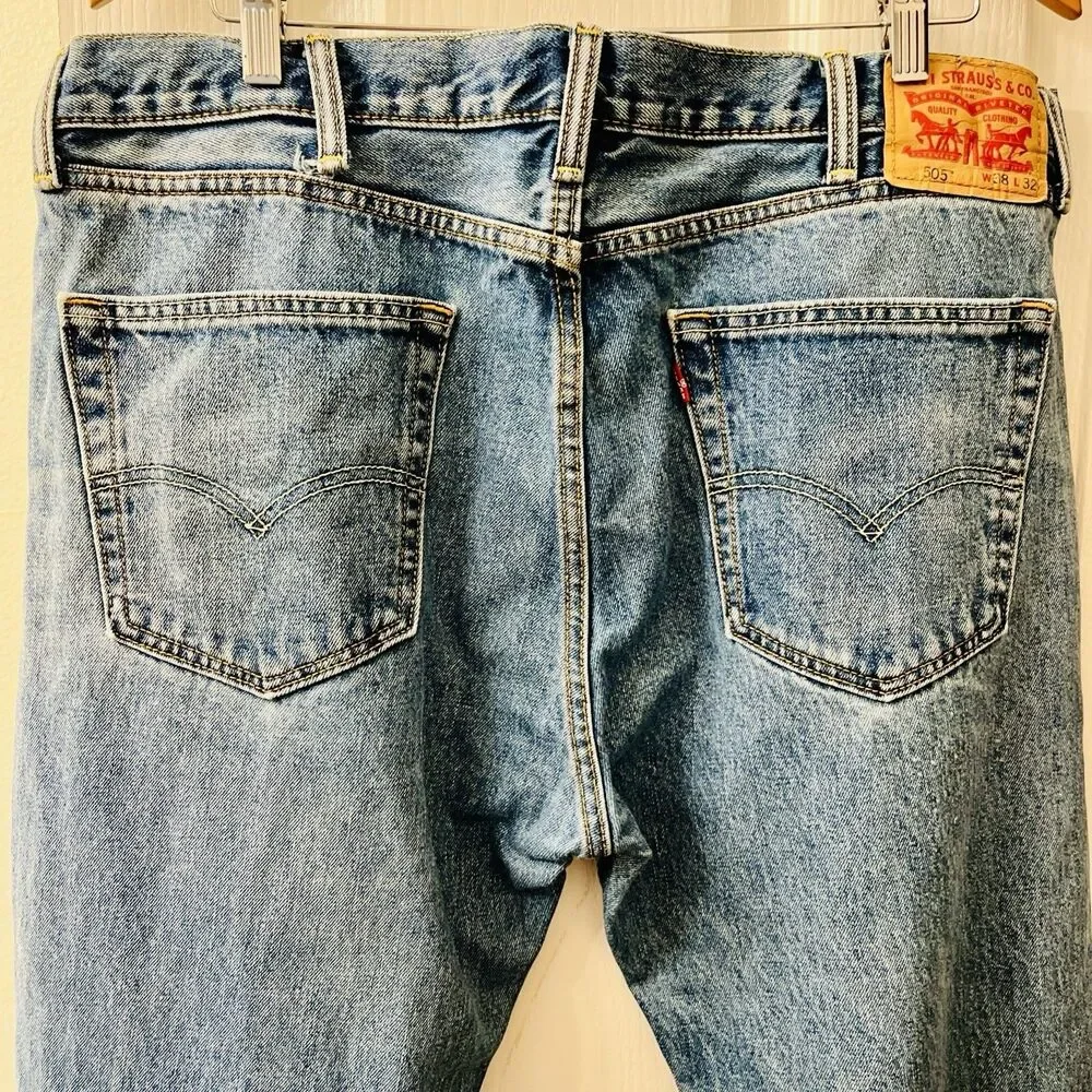 Levi's 505 Jeans Men's 38 X 32 Regular Fit Straight Leg Dark Stonewash Blue READ